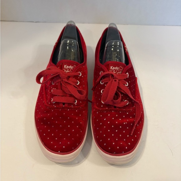 Keds Taylor Swift faux red velvet rhinestone accented tour sneakers size 8.5 - Picture 1 of 13